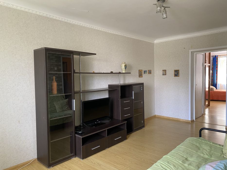 Срочно аренда 2ком.кв район Кооперативного   на которткий период