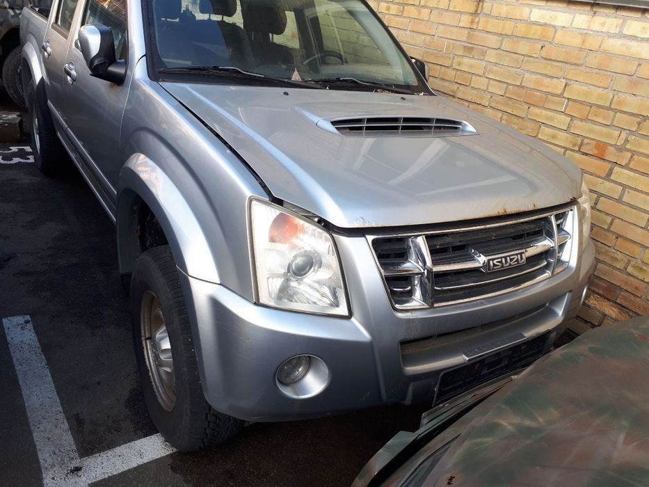 Разборка Isuzu D-Max 2008 - 2012 г. 3.0 2.5 Запчасти Isuzu D Max Ісузу