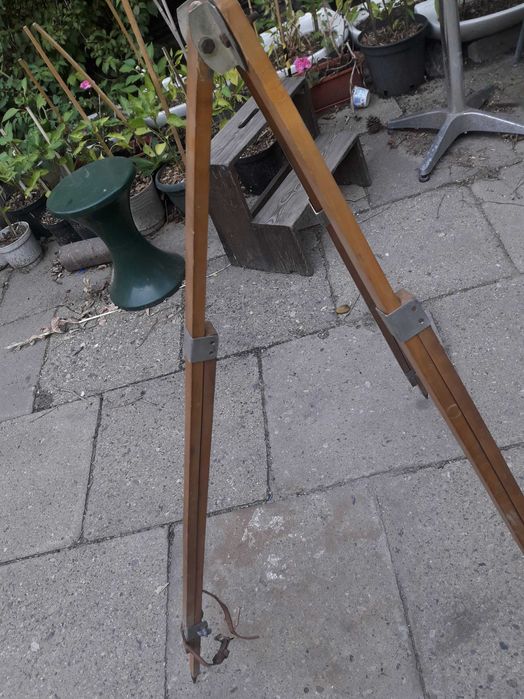 Statyw dębowy przedwojenny