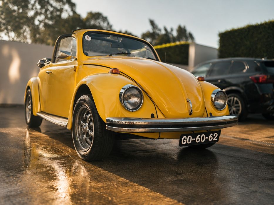 VW Carocha Amarelo Clássico