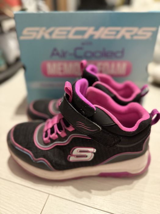 Черевики skechers водонепроникні 36р