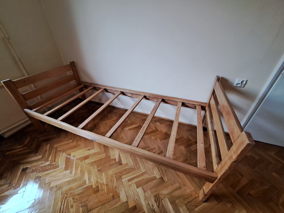 Łóżko drewniane sosnowe
