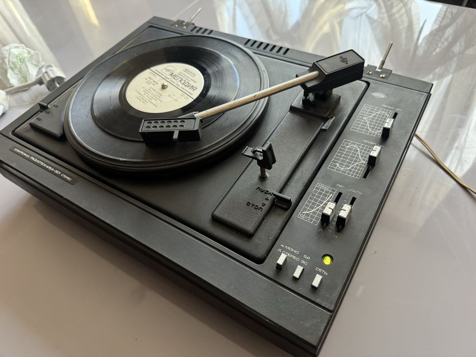 Вініловий програвач Радиотехника 301