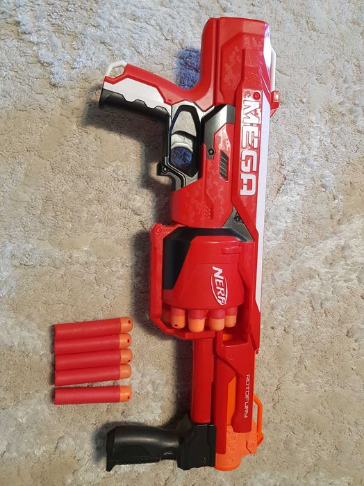 Wyrzutnia NERF Mega Rotofury.