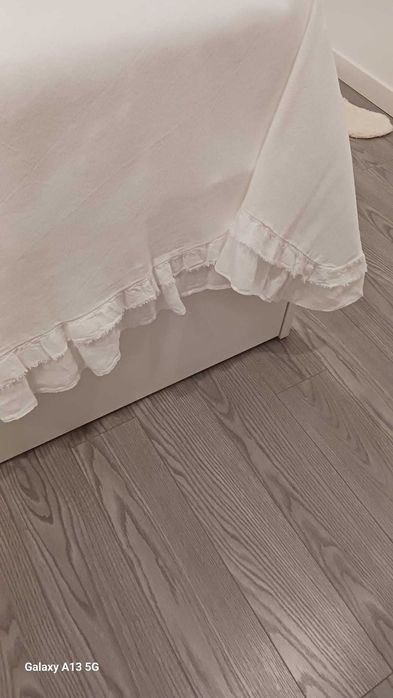 Colcha com folho em linho Zara HOME