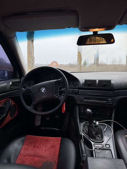 Продам BMW E39 520I з 4 газом