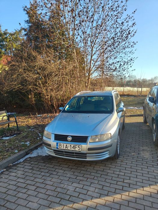 Fiat Stilo Stilo JTD duży bagażnik, dobry do przewozu rzecY