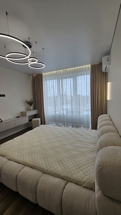 Продається будинок з ремонтом Крихівці