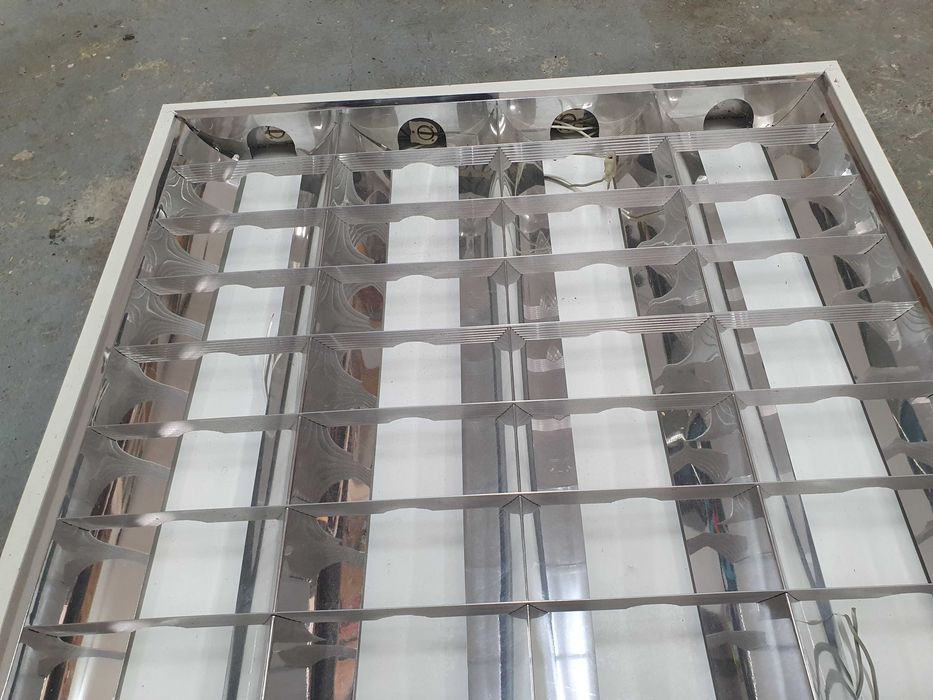 Oprawa rastrowa 60x60