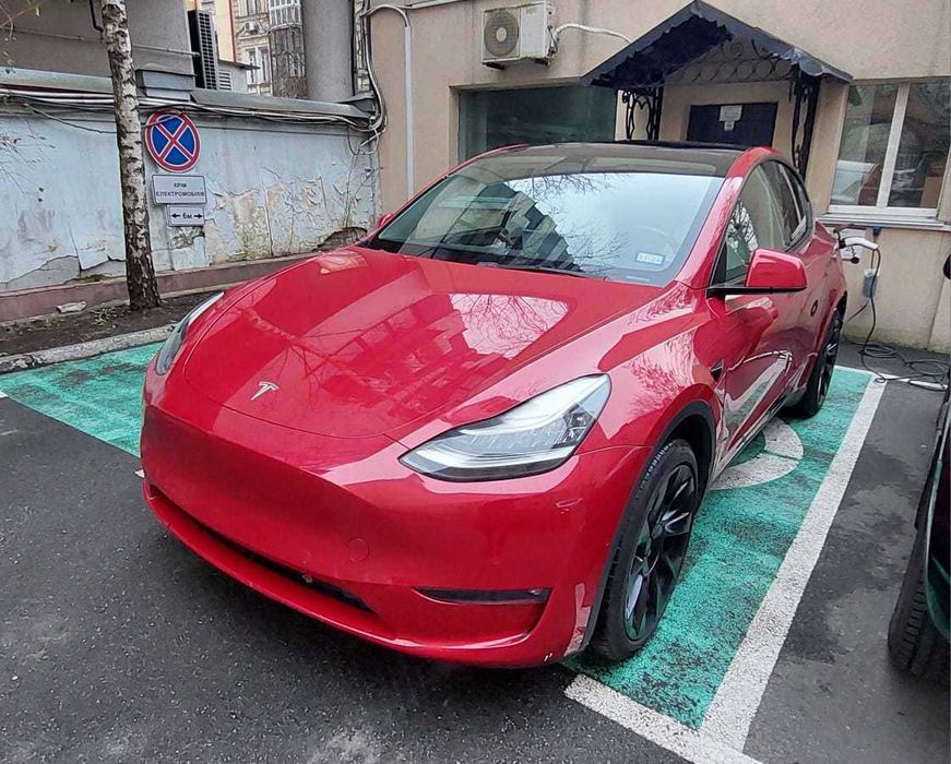 Tesla model Y, 2021, 7 місць