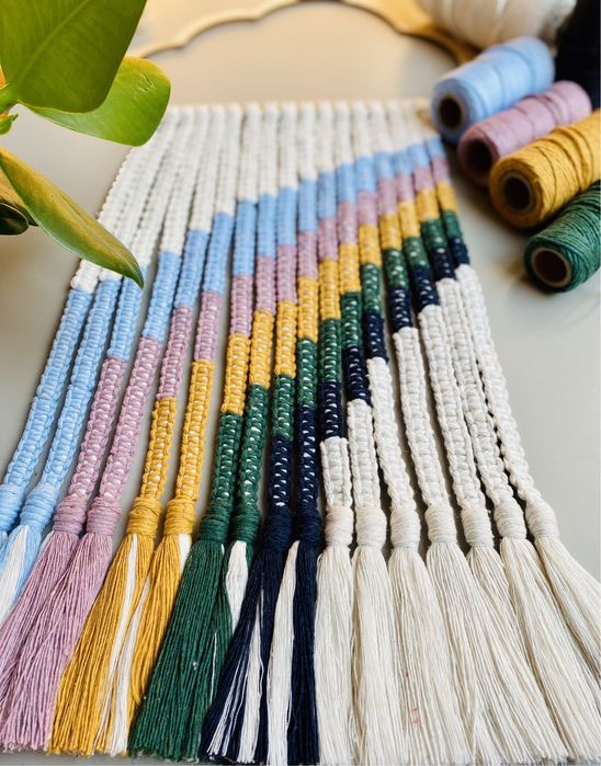 Makrama tęcza do pokoju dziecka