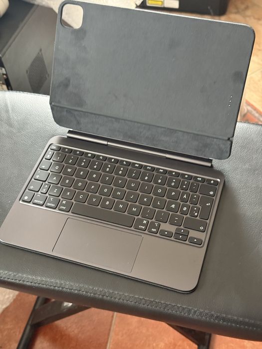 Klawiatura do iPad | Apple Magic Keyboard A2975 EMC 8519
