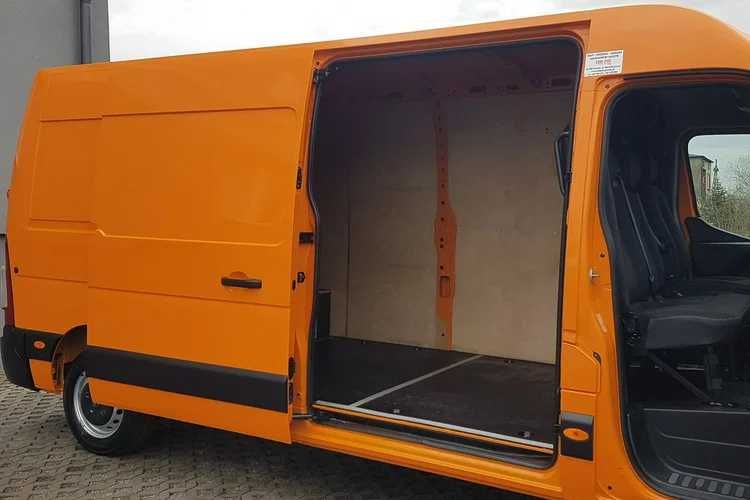 Przeprowadzki Będzin | Transport mebli z ekipą i kierowcą  |  Opróżnianie pomieszczeń  |  Wynajem busa