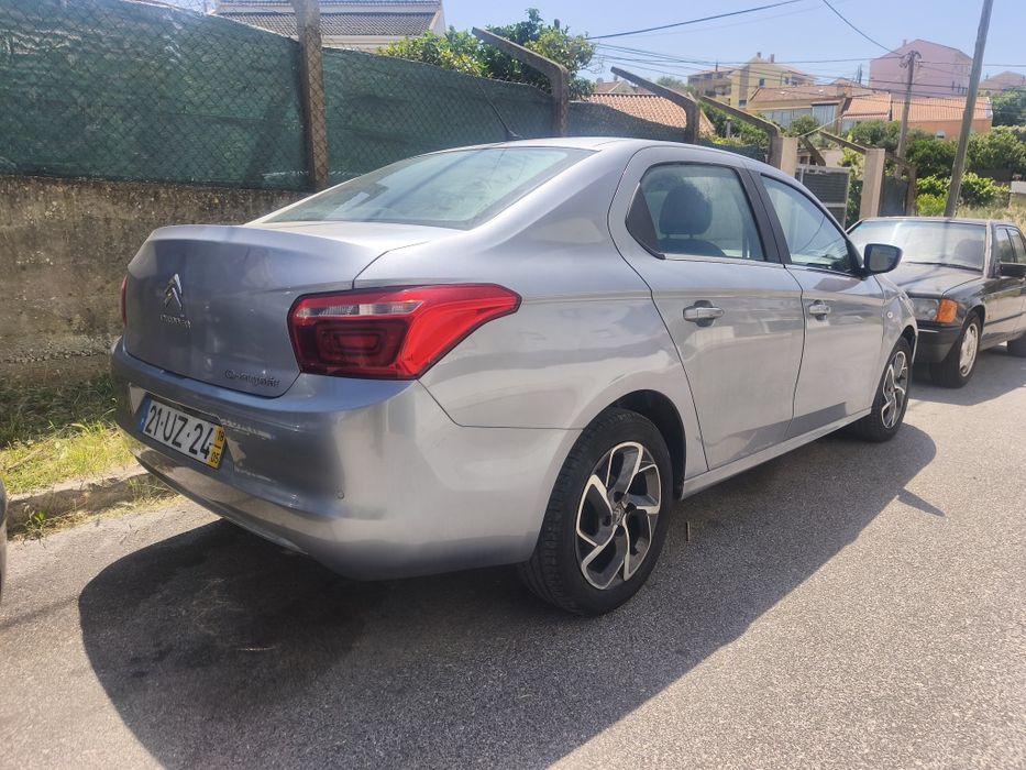 Citroen c-elysee com 54 mil klm