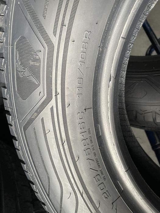 Шини 205/75/16с - 4шт Goodyear Vector4Seasons Cargo