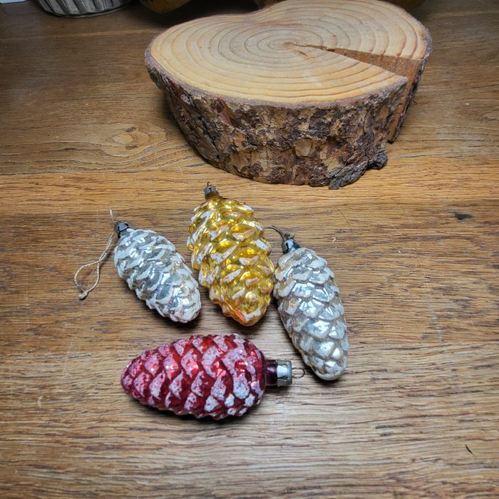 Szyszki bombki choinkowe 66