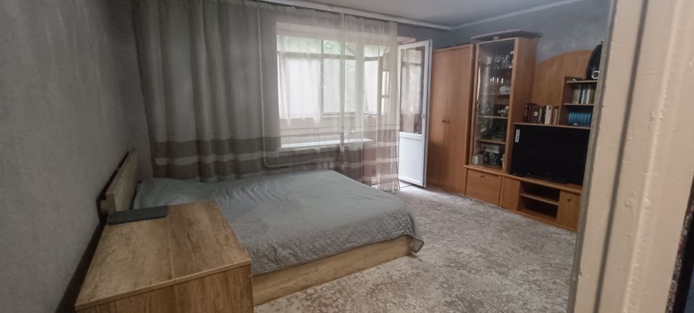 Продаж 1кім.квартири 37м з ремонтом, меблями.