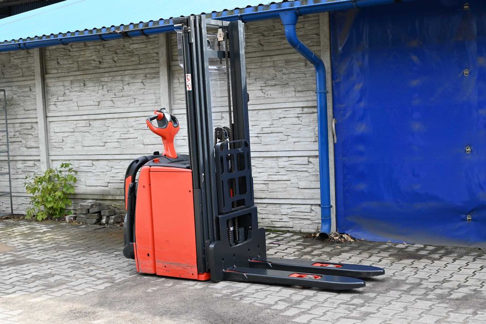 Paleciak elektryczny Linde L14 AP Triplex 480cm 1400kg 2020rok FHP 425