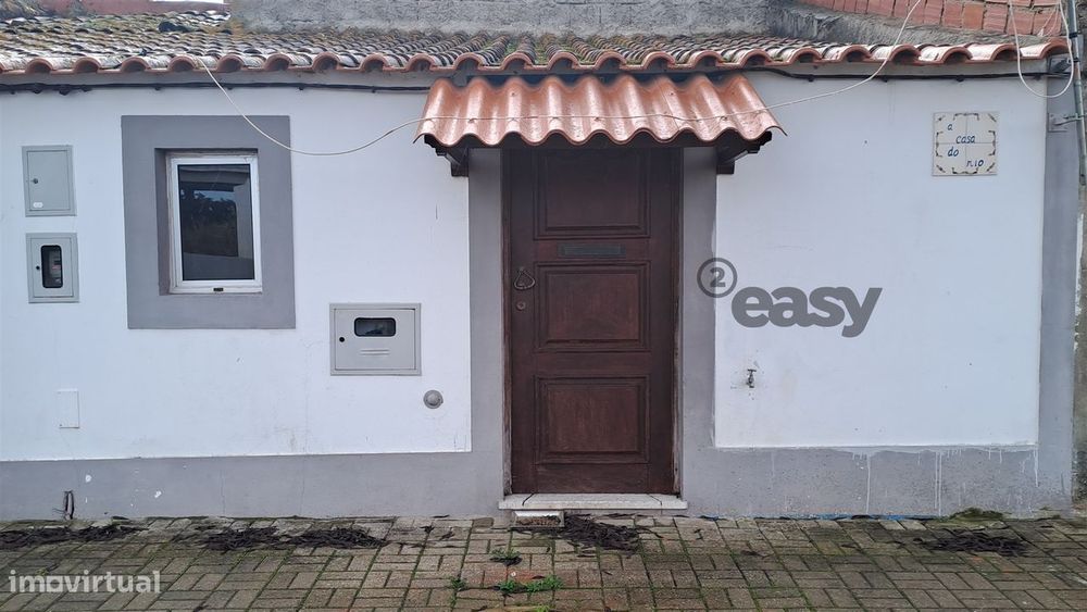 Moradia T1 + 1, Mobilada, Equipada e Terreno — Figueira dos Cavaleiros, Beja