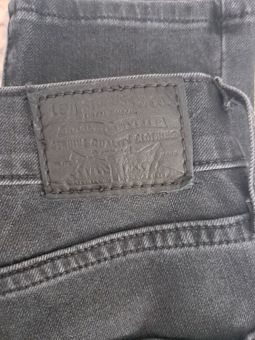 Spodnie damskie Levis 721