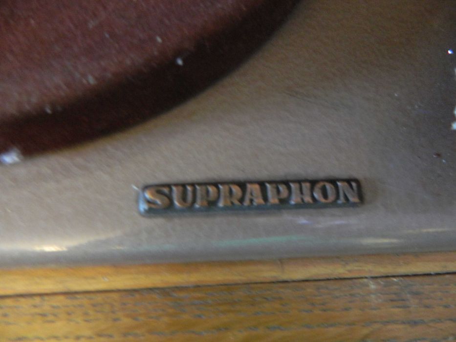 Stary gramofon czeski Suprafon