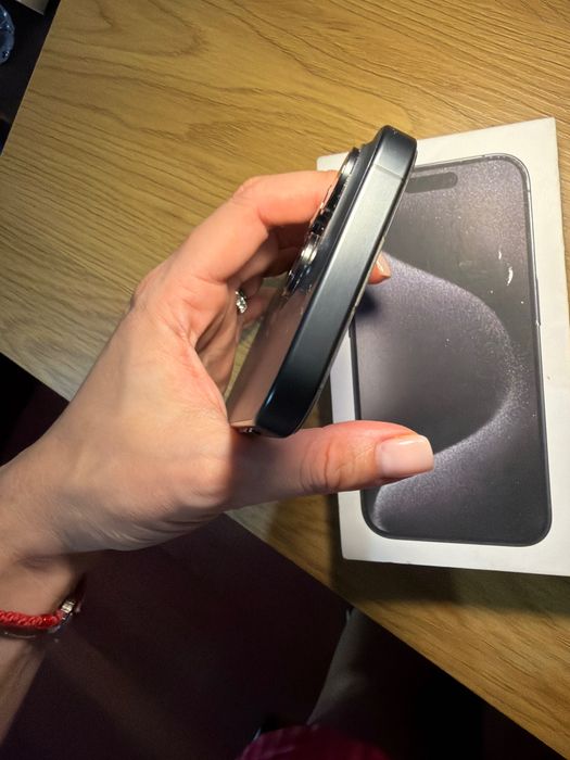 iPhone 15 pro 128 gb