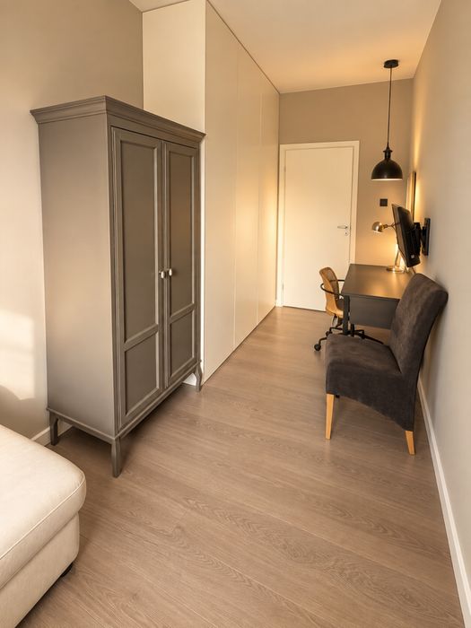 Centrum Ul. Tylna - apartament 68 m2 z Loggią - 3 pokoje umeblowane, po malowaniu, gotowe do wprowadzenia.