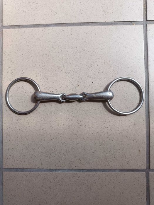 Wędzidlo pełne podwójnie łamane 13.5