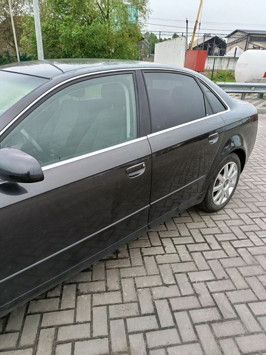 Ауді А4 2007 рік 2.0 бензин