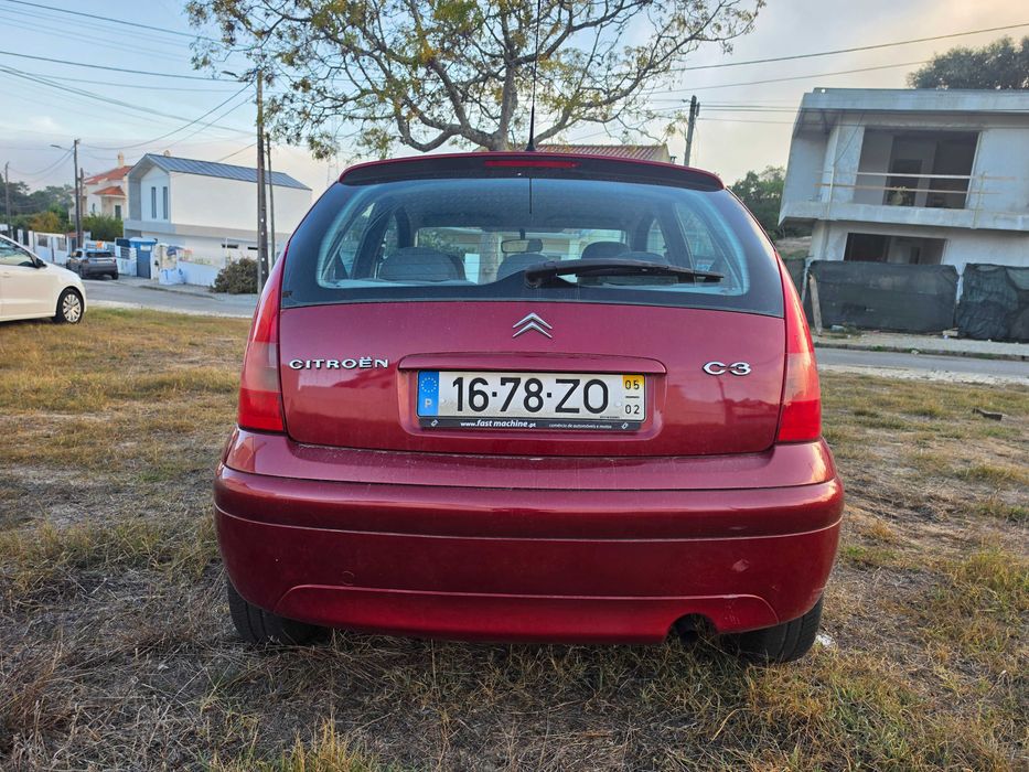 Citroën C3 1.2 com poucos quilometros