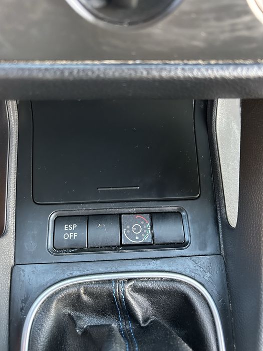 Volkswagen golf 5 doinwestowany