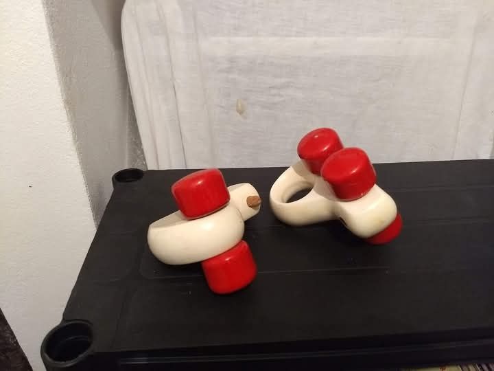 Brinquedo Português em madeira lacada anos 70