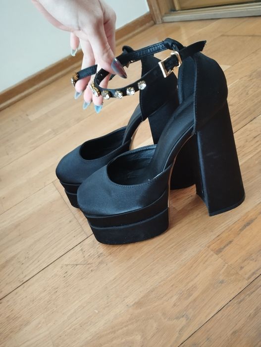 Saltos altos pumps 38-39