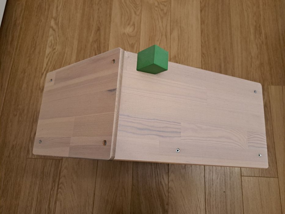 Domek drewniany Ikea