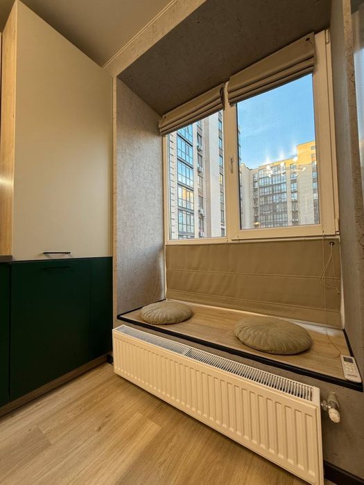 Подобово Квартиру 2-Кімн Рівер Парк