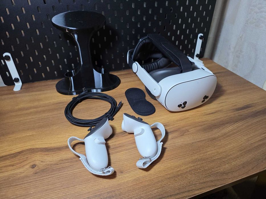 Meta Quest 3s 128gb + BoboVR E3 + Type C 3м