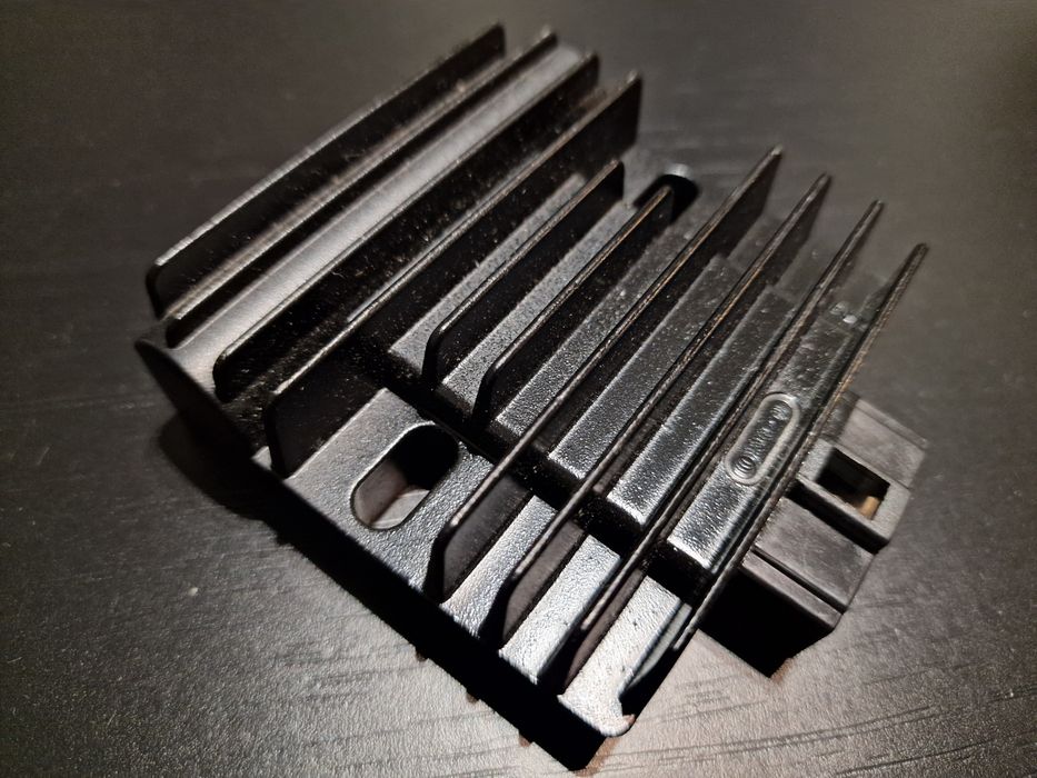 Retificador de corrente Suzuki  UU 125