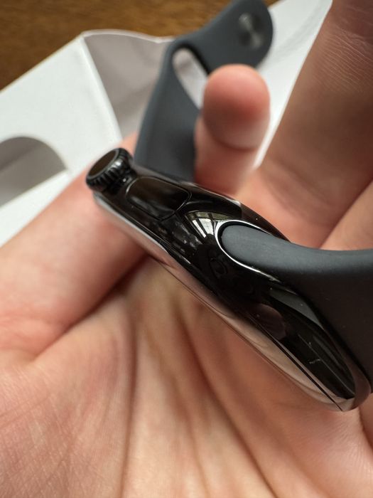 Apple Watch Series 11 42mm Jet Black