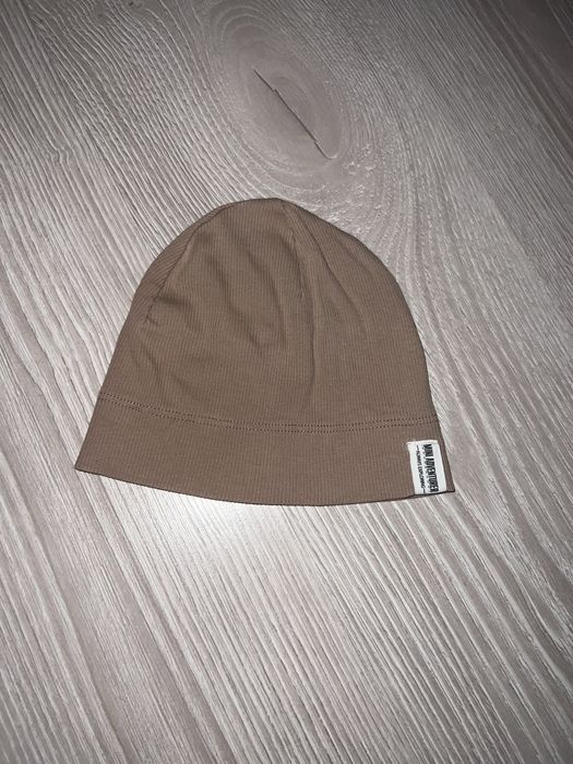 Дитяча шапка H&M.