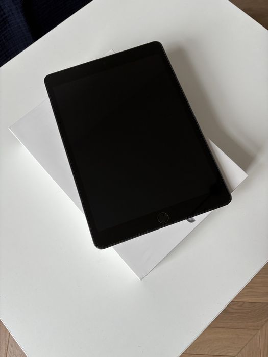 iPad 9 gen – 64 GB Wi-Fi – stan idealny