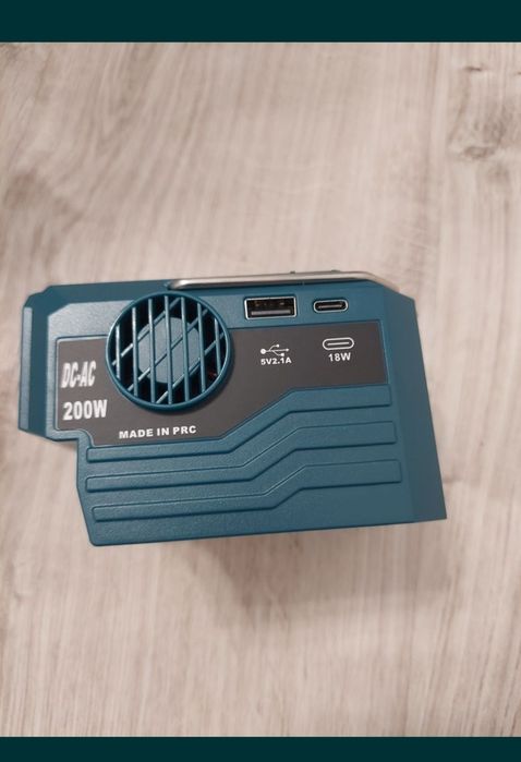 Портативний інвертор напруги під акб типу Макіта 21в