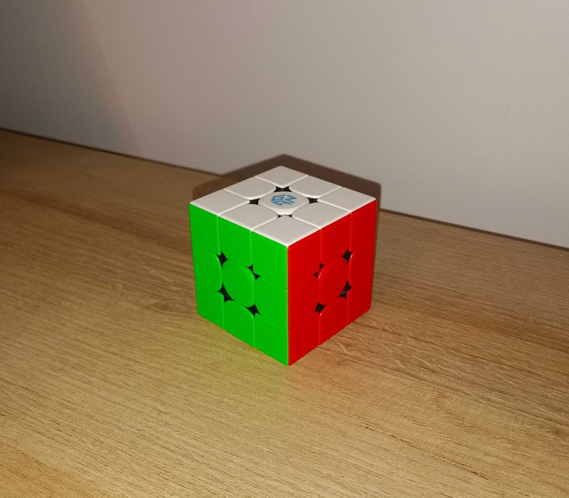 Kostka rubika 3x3 GAN cube z magnesami