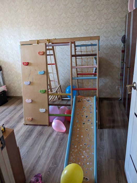 Дитячий спортивний комплекс дитячий. Горка. Гойдалка.