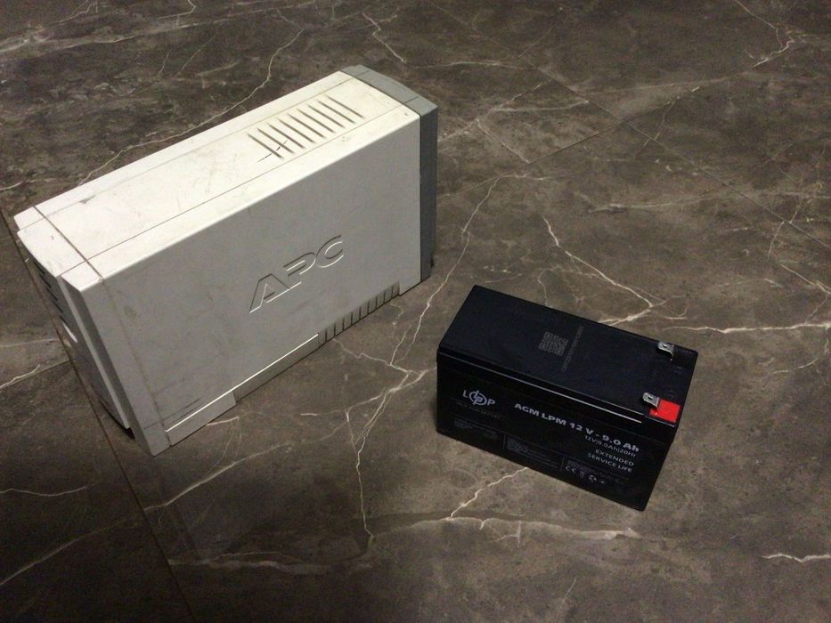 Джерело безперебійного живлення