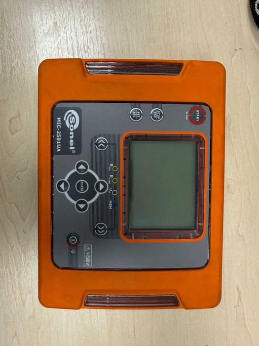 Вимірювач параметрів електроізоляції Sonel MIC-2501UA