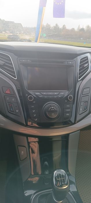 Хендай І40 2013  1.7 дизель механічна коробка передач