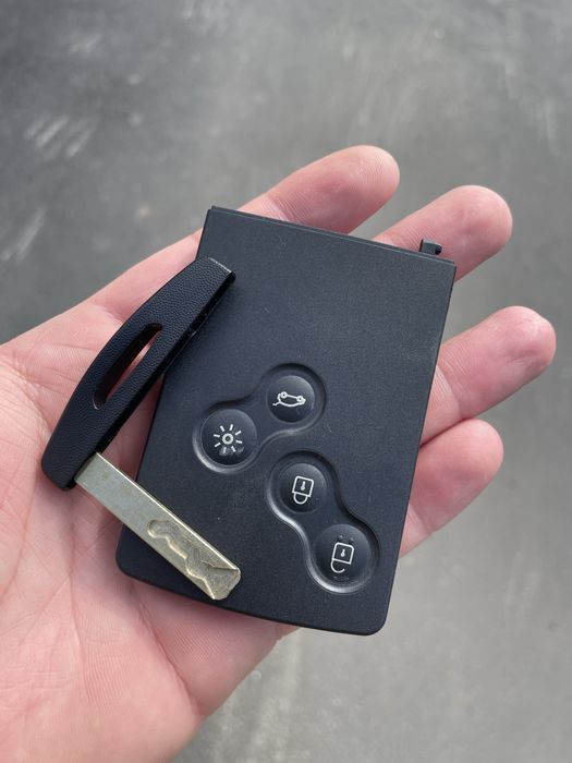 Продам рено меган 3 запчастини