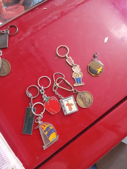 Porta chaves de coleção! Licor Beirão Radio Saturno Seguro Bonança