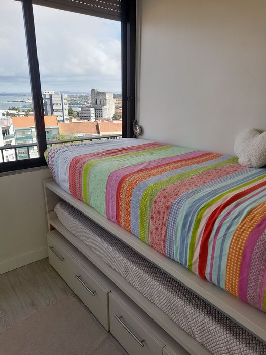 Quarto para arrendar a estudante