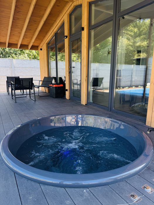 Будинок подобово 2–6 осіб чан-джакузі м.Київ